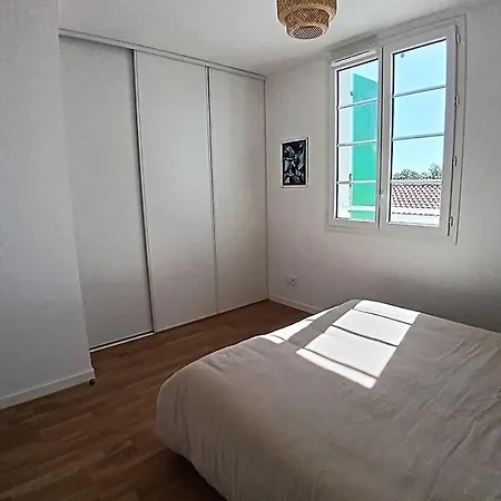 New 4 House Ac 300 M From The 100 M From The Market *